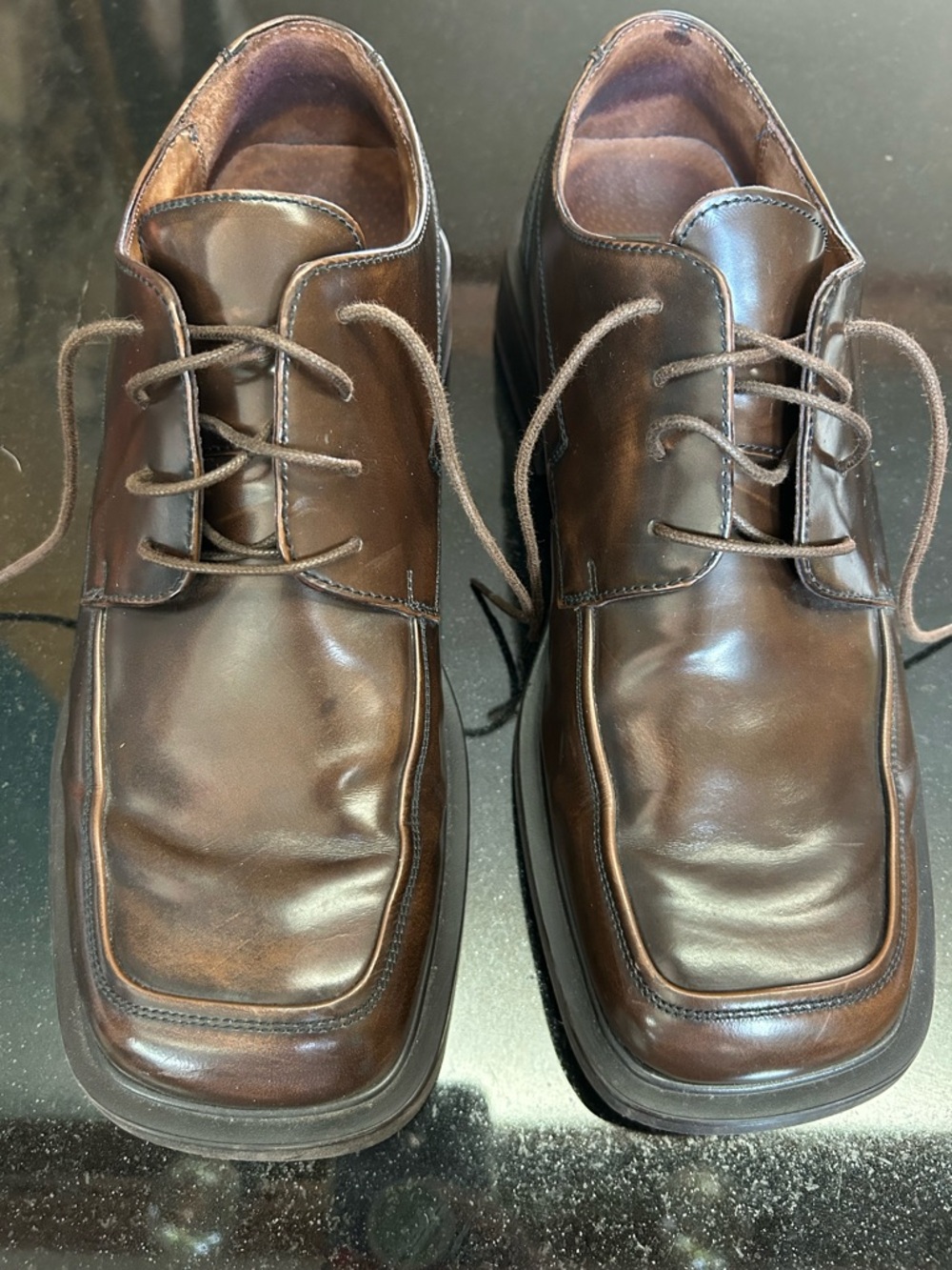 Kenneth Cole Dark Brown Leather Lace-Up Oxfords